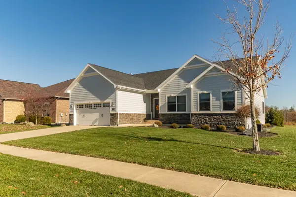 1018 Hunters Ridge Drive, Tipp City, OH 45371