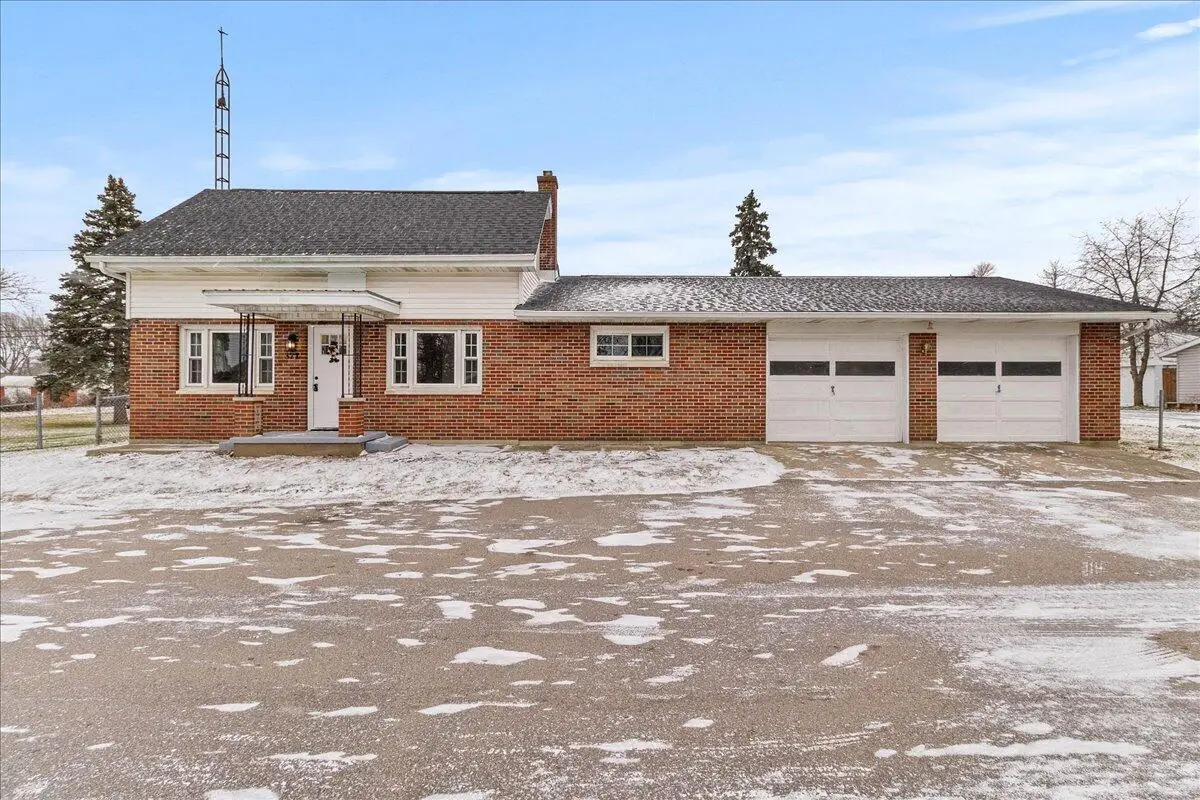 371 W Lynn Street, Saint Paris, OH 43072 - #1