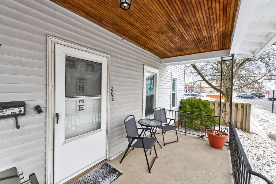 208 N Madriver Street, Bellefontaine, OH 43311 - #3