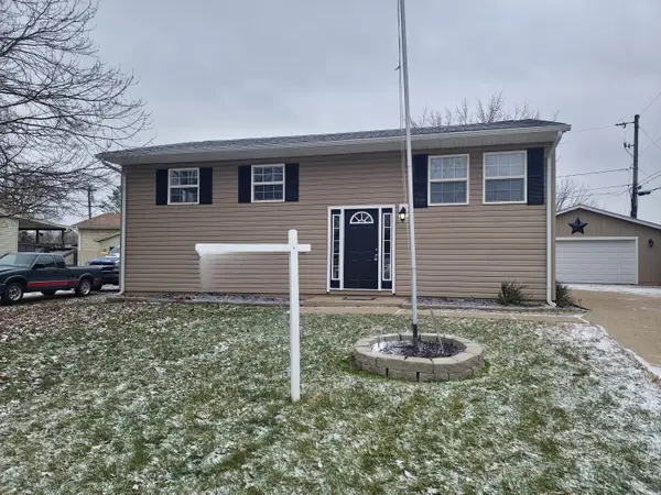1729 Hocker Avenue, New Carlisle, OH 45344