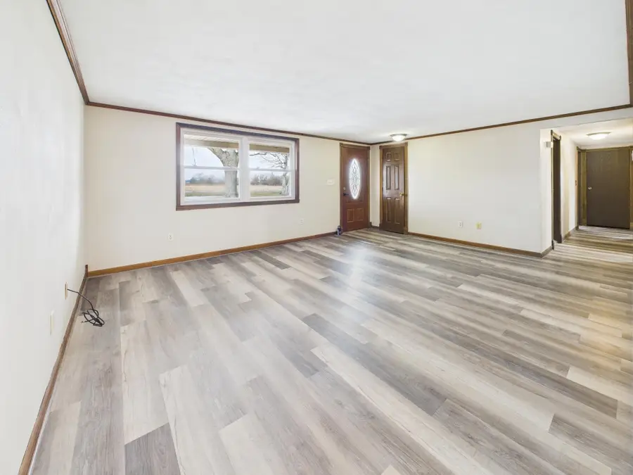 9299 Worth Road, Greenville, OH 45331 - Image #2