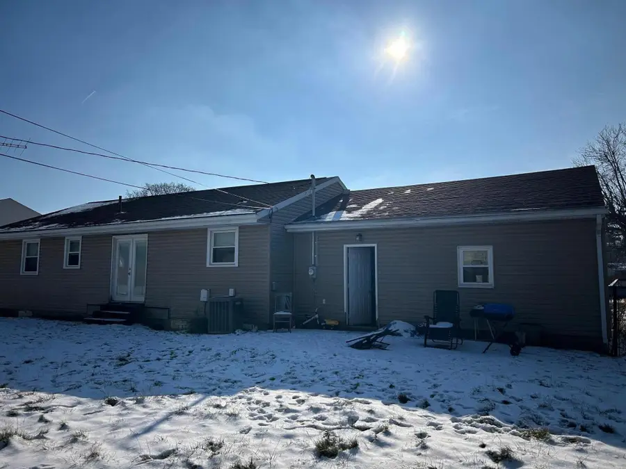 802 Crescent Drive, Urbana, OH 43078 - Image #2