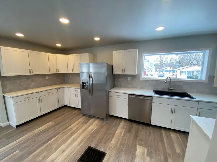 504 E Chillicothe Avenue, Bellefontaine, OH 43311 - Image #3