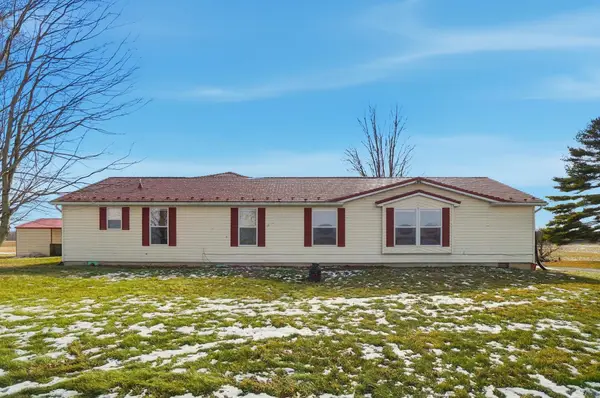 20228 Fairmount Road, Wapakoneta, OH 45895