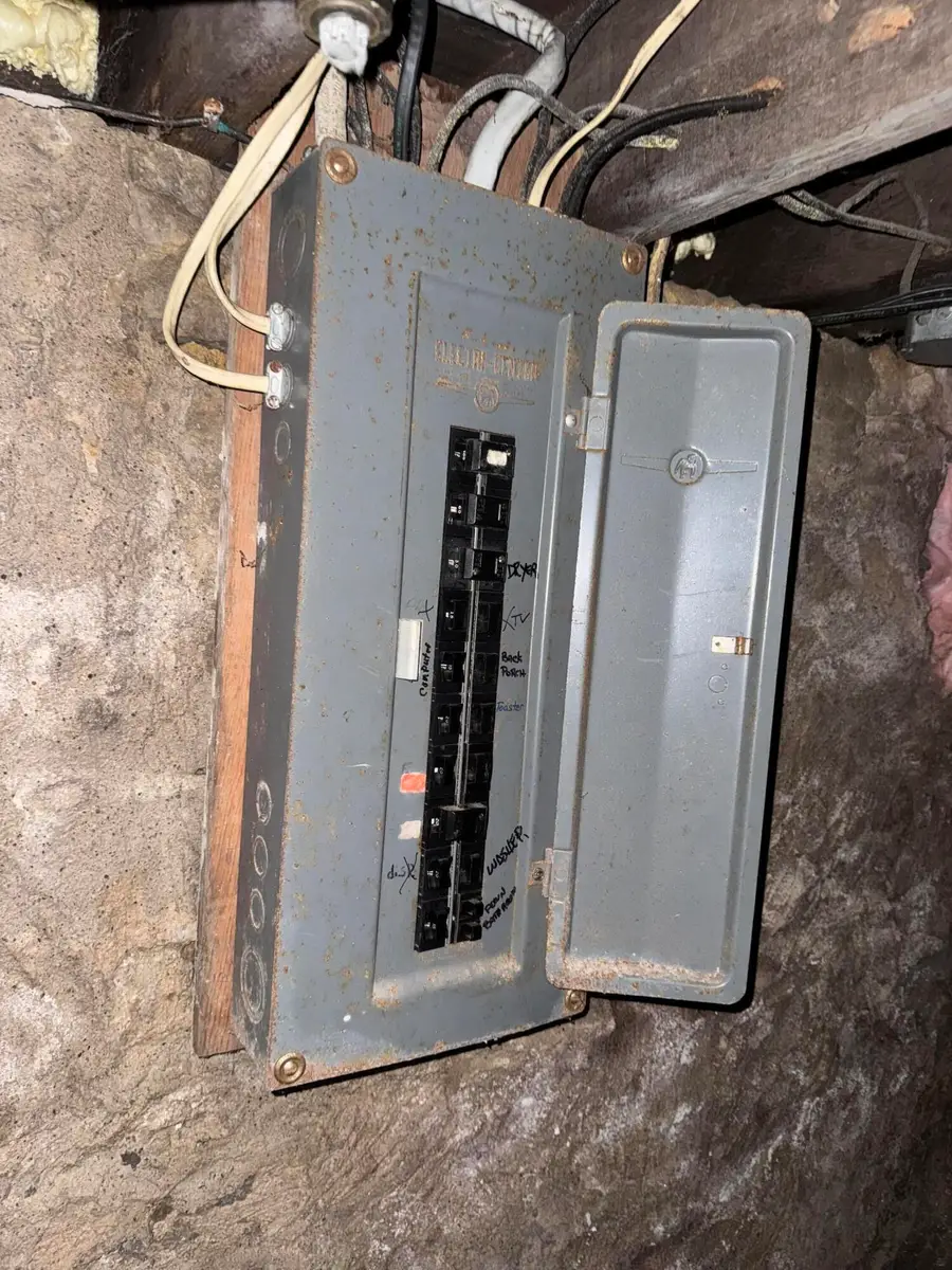 413 E Sandusky Avenue, Bellefontaine, OH 43311 - Image #2