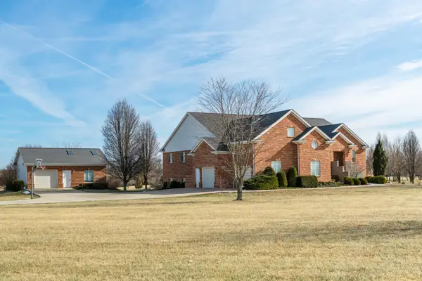 414 S Monroe Siding Road, Xenia, OH 45385