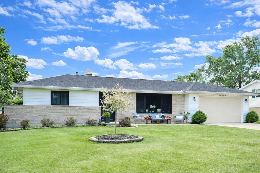 309 Cole Drive, Wapakoneta, OH 45895 - #2