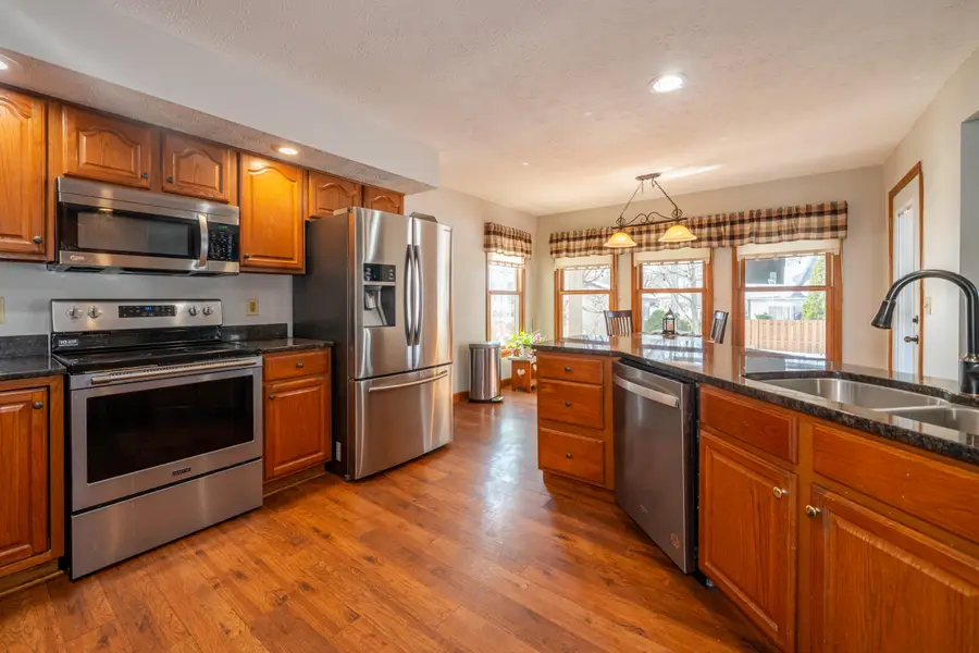 825 Chaucer Lane, Tipp City, OH 45371 - #3