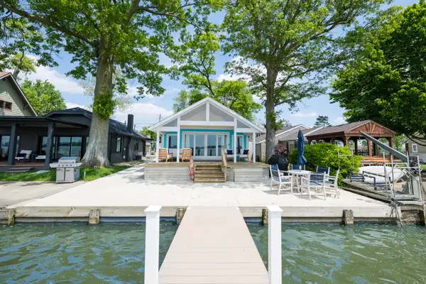 7917 Hickory Avenue, Russells Point, OH 43348