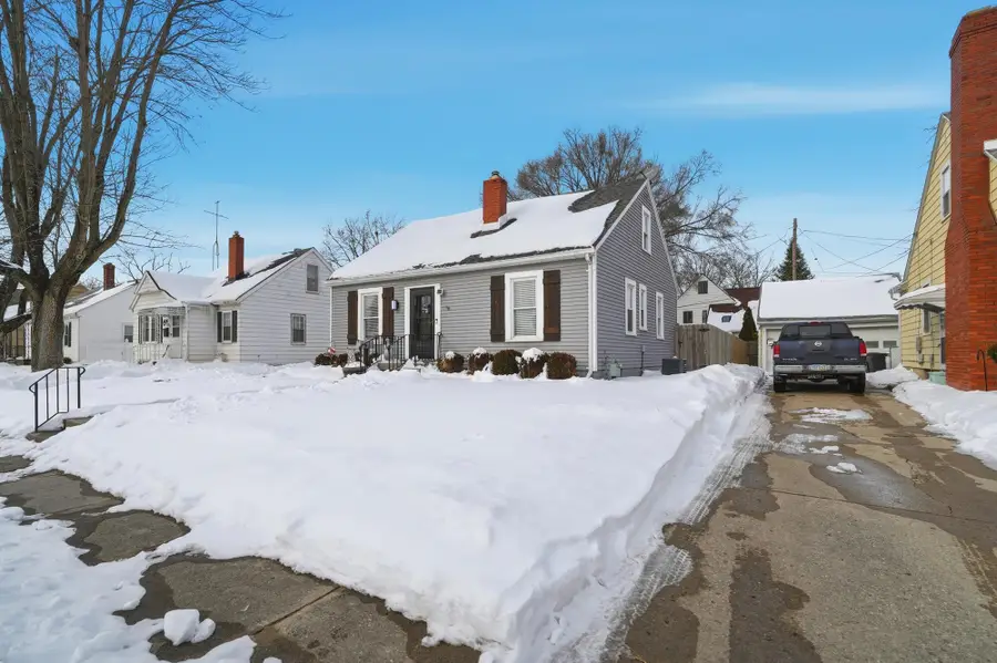 154 Floral Avenue, Springfield, OH 45504 - #3