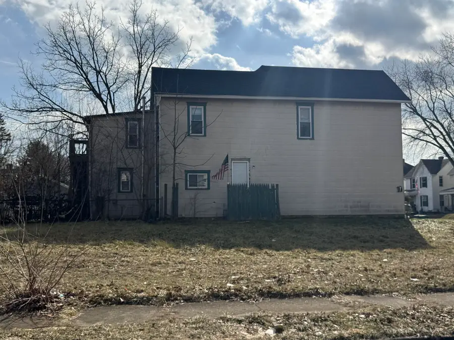 424 N Shaffer Street, Springfield, OH 45504 - #2