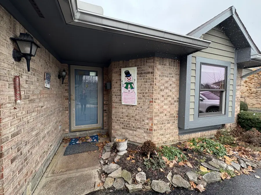 1922 Wedgewood Circle, Springfield, OH 45503 - #2