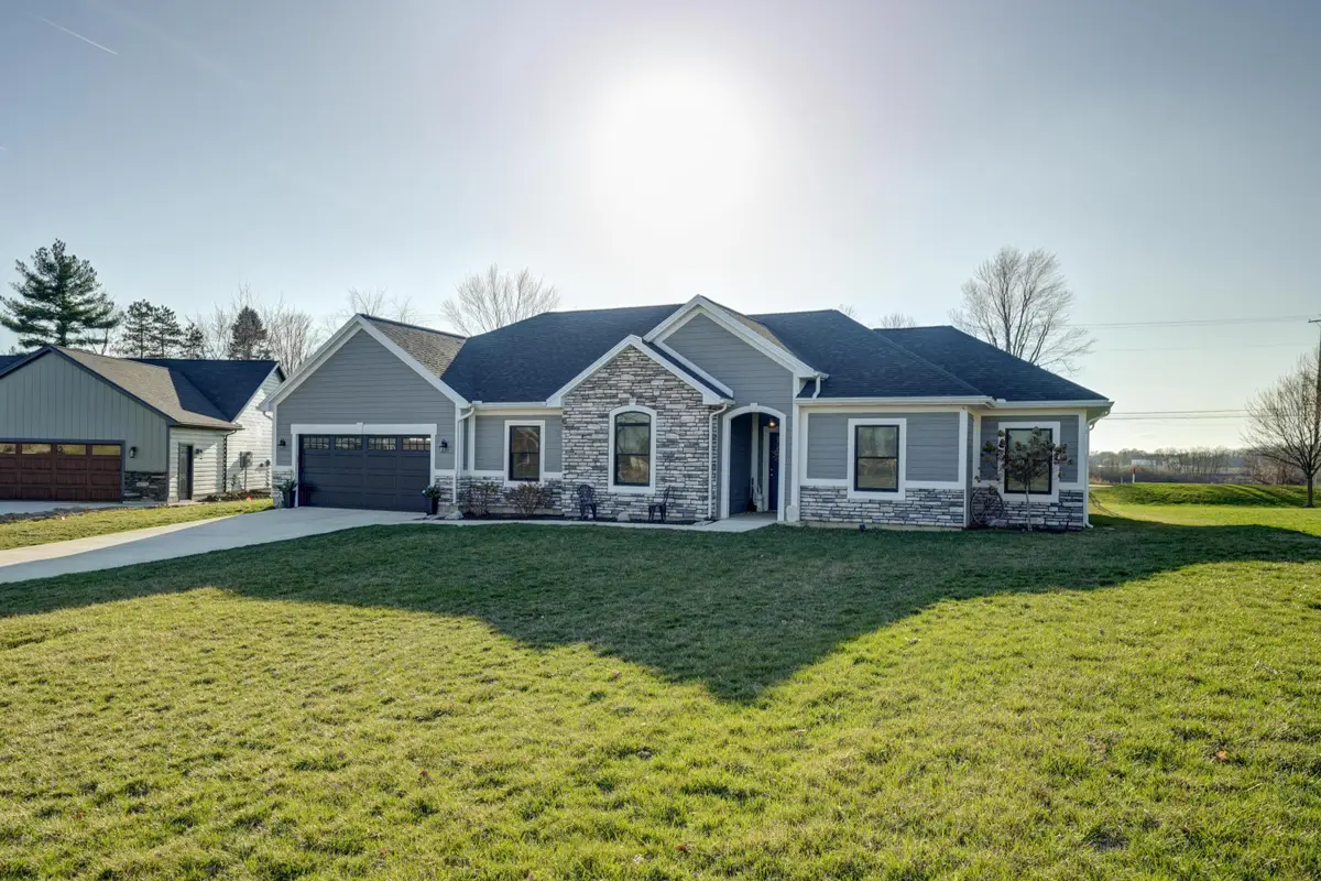 218 Westbury Drive, Greenville, OH 45331 - #1