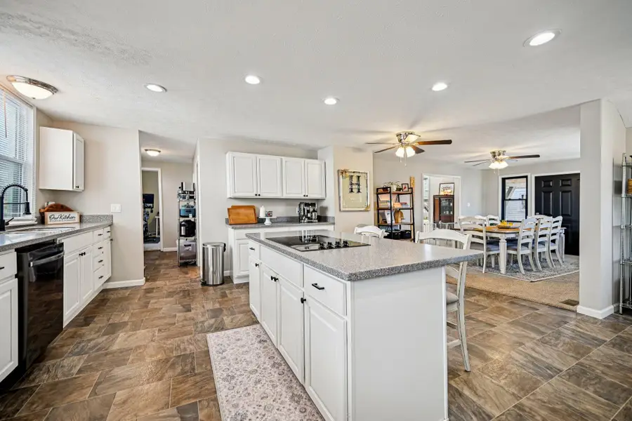 525 N Main Street, Bellefontaine, OH 43311 - #2