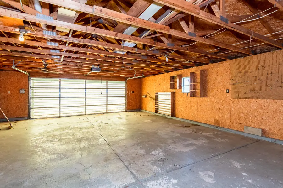 5760 Kitridge Road, Dayton, OH 45424 - #2