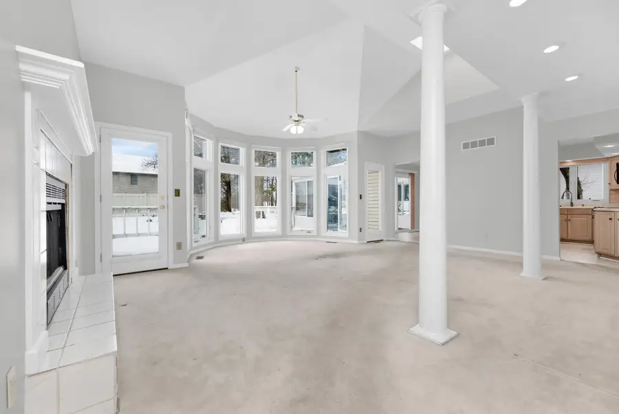 111 East Glen Drive, Bellefontaine, OH 43311 - #3