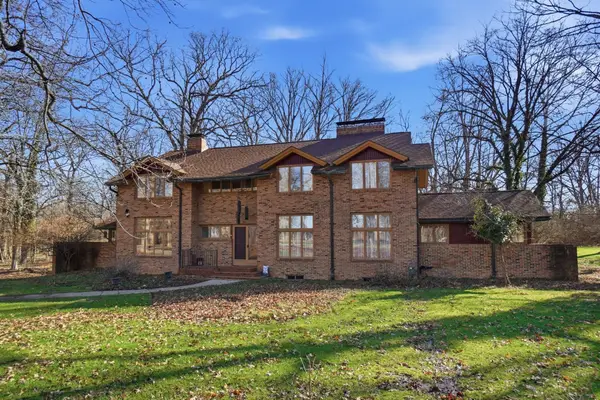 2438 Signal Hill Road, Springfield, OH 45504