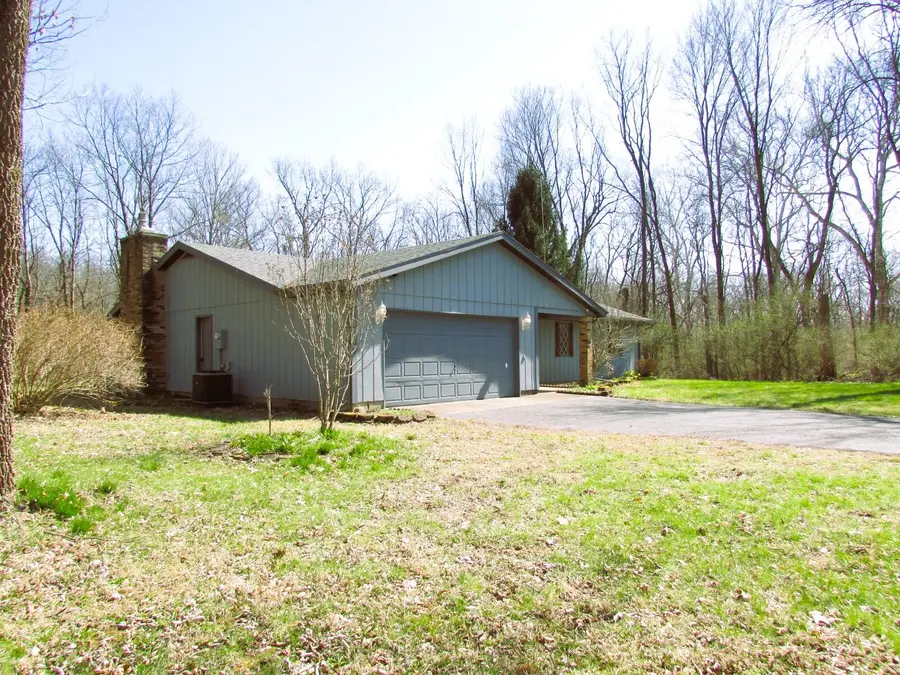 6011 E Carlton Road, West Alexandria, OH 45381 - #3