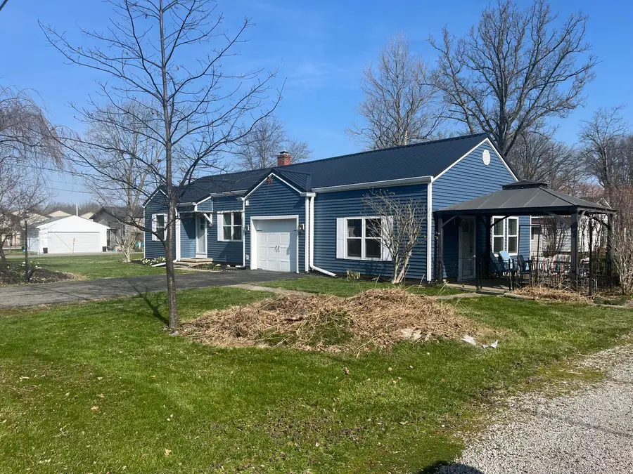 9484 Buckeye Drive, Huntsville, OH 43324 - #2