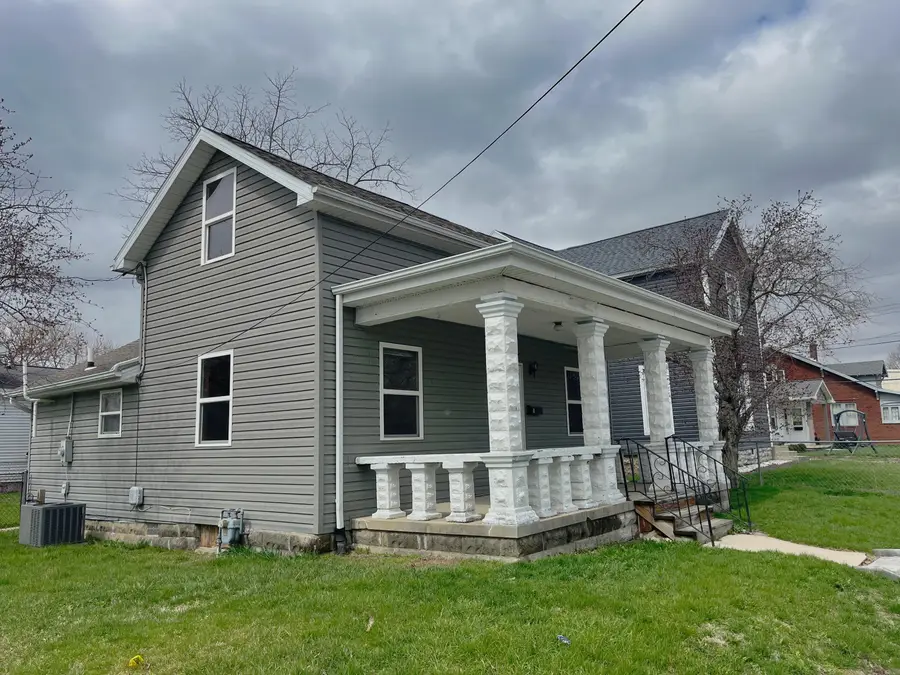 11 S Water Street, Wapakoneta, OH 45895 - #3