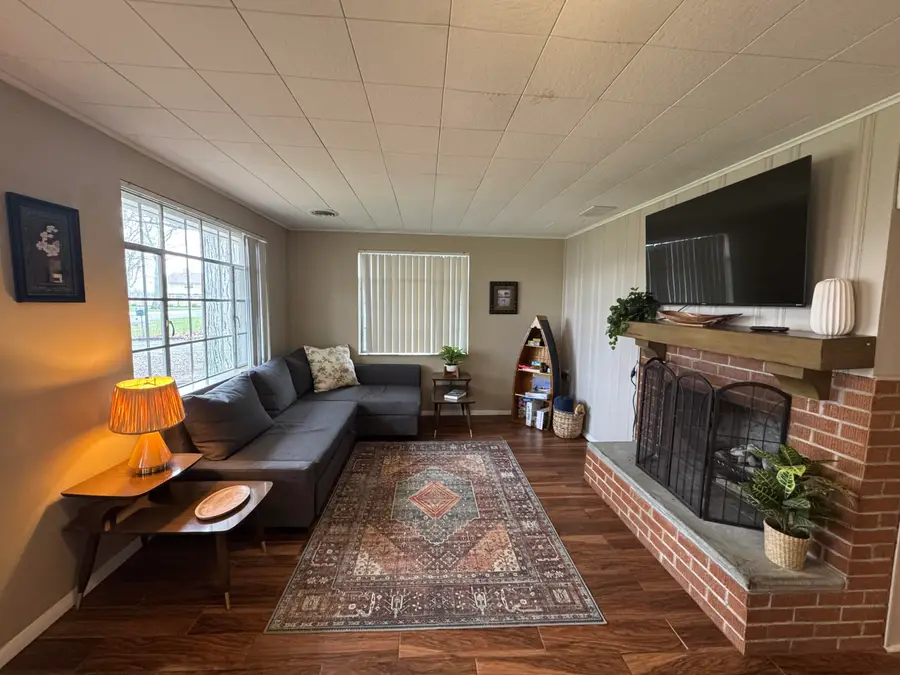 9411 N Lakeshore Drive, Huntsville, OH 43324 - #2