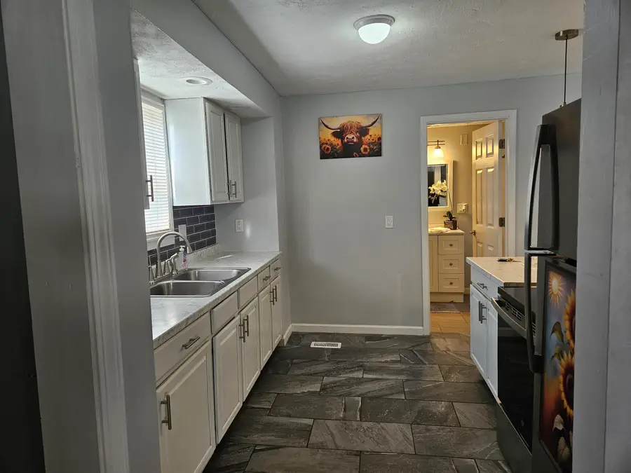 117 Cottage Place, Springfield, OH 45503 - #3