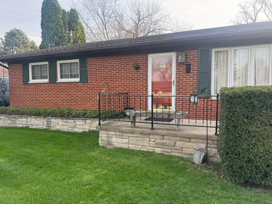 2818 Anita Drive, Springfield, OH 45504 - #2