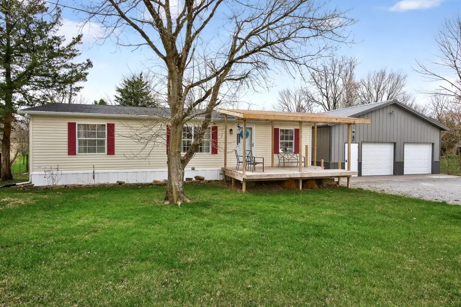 312 E Pike Street, Christiansburg, OH 45389 - #2