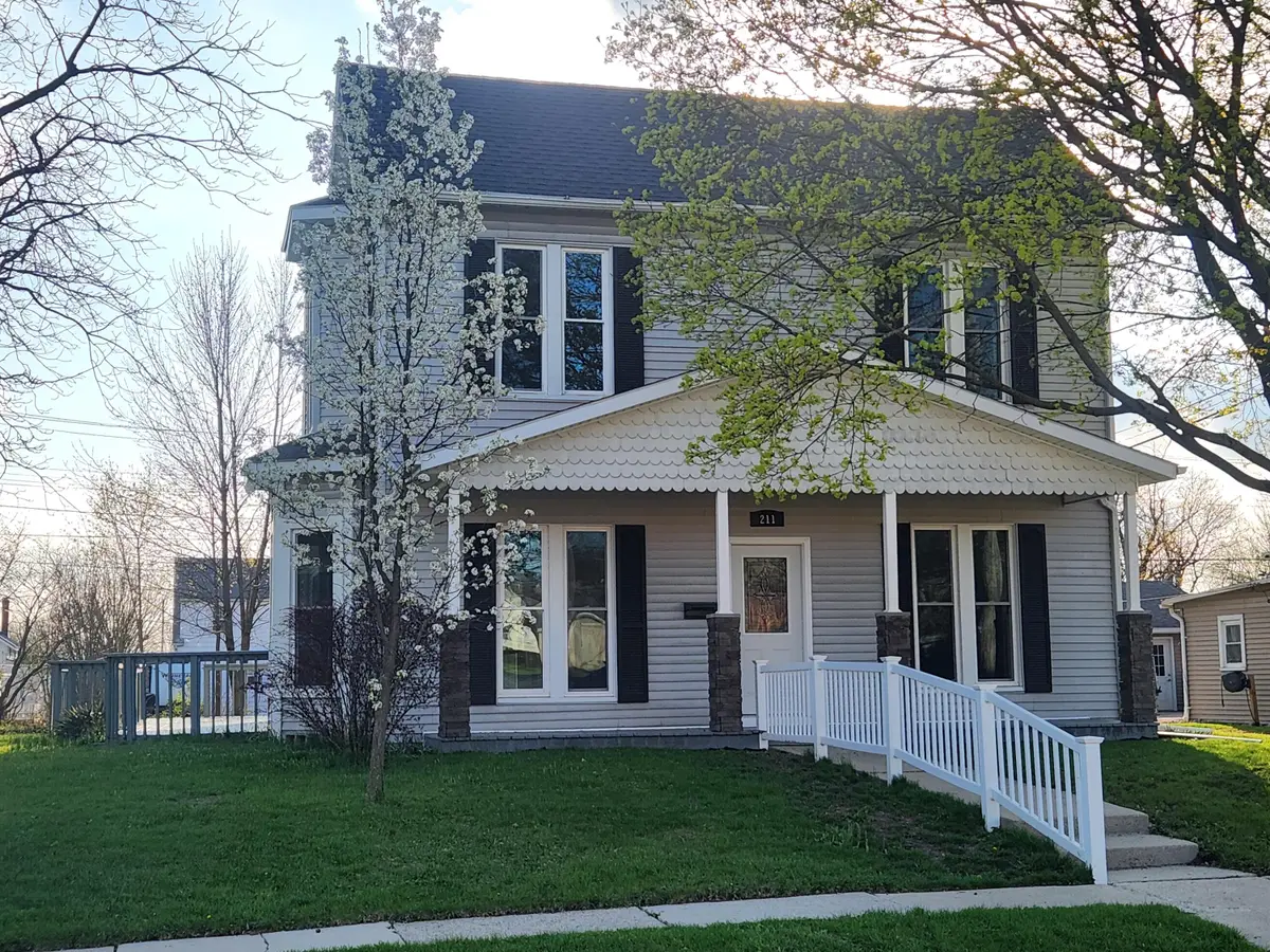 211 N Ash Street, Saint Marys, OH 45885 - #1