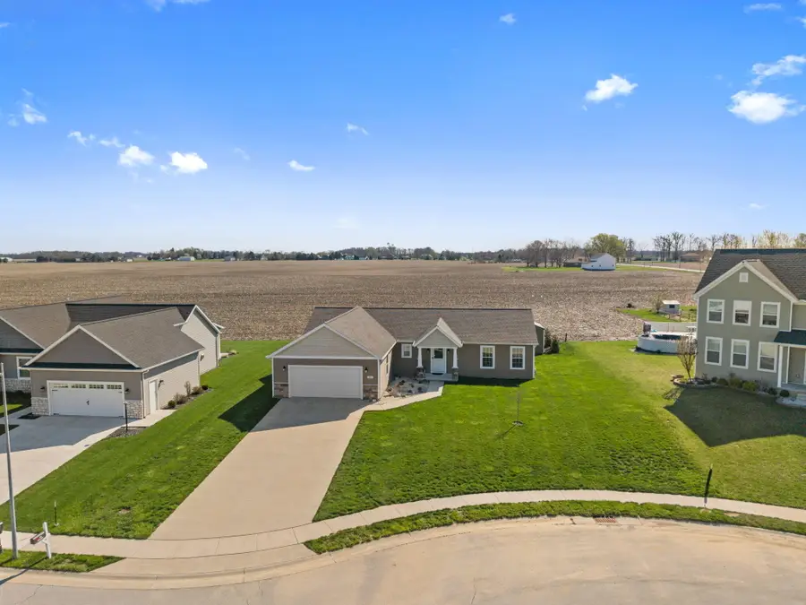 1706 Applejack Drive, Wapakoneta, OH 45895 - #2