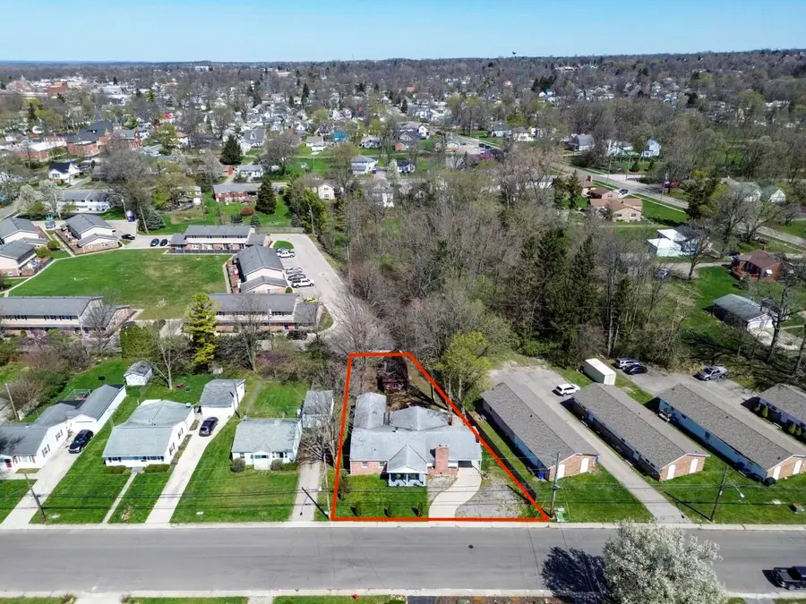 429 Colton Avenue, Bellefontaine, OH 43311 - #3