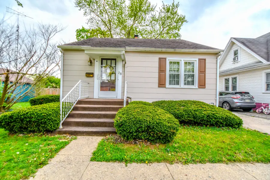 28 Vincent Avenue, Troy, OH 45373 - #3