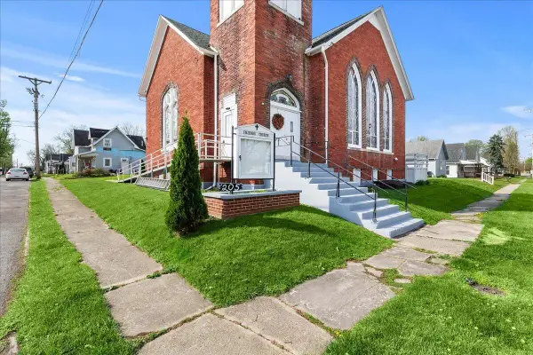 205 W Center Street, West Mansfield, OH 43358