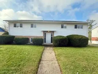 906 W Lake Avenue, New Carlisle, OH 45344 - #1