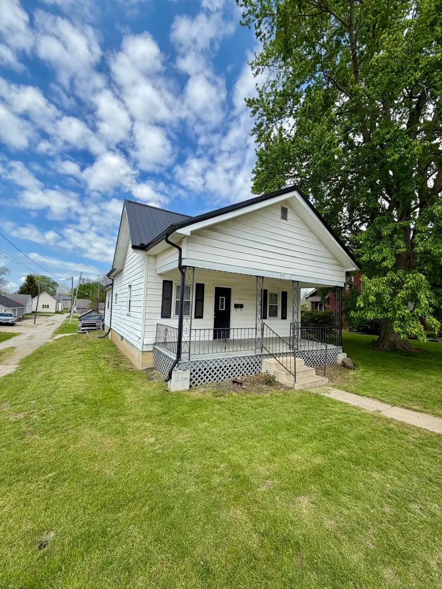 319 N Spruce Street, Saint Marys, OH 45885 - #2