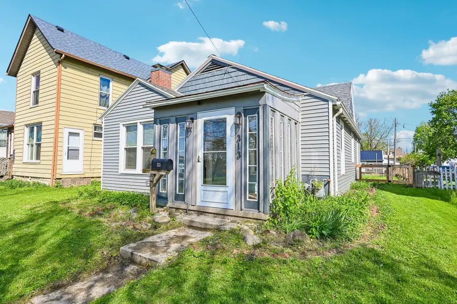 313 E Brown Avenue, Bellefontaine, OH 43311 - #2