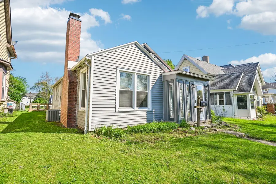 313 E Brown Avenue, Bellefontaine, OH 43311 - #3