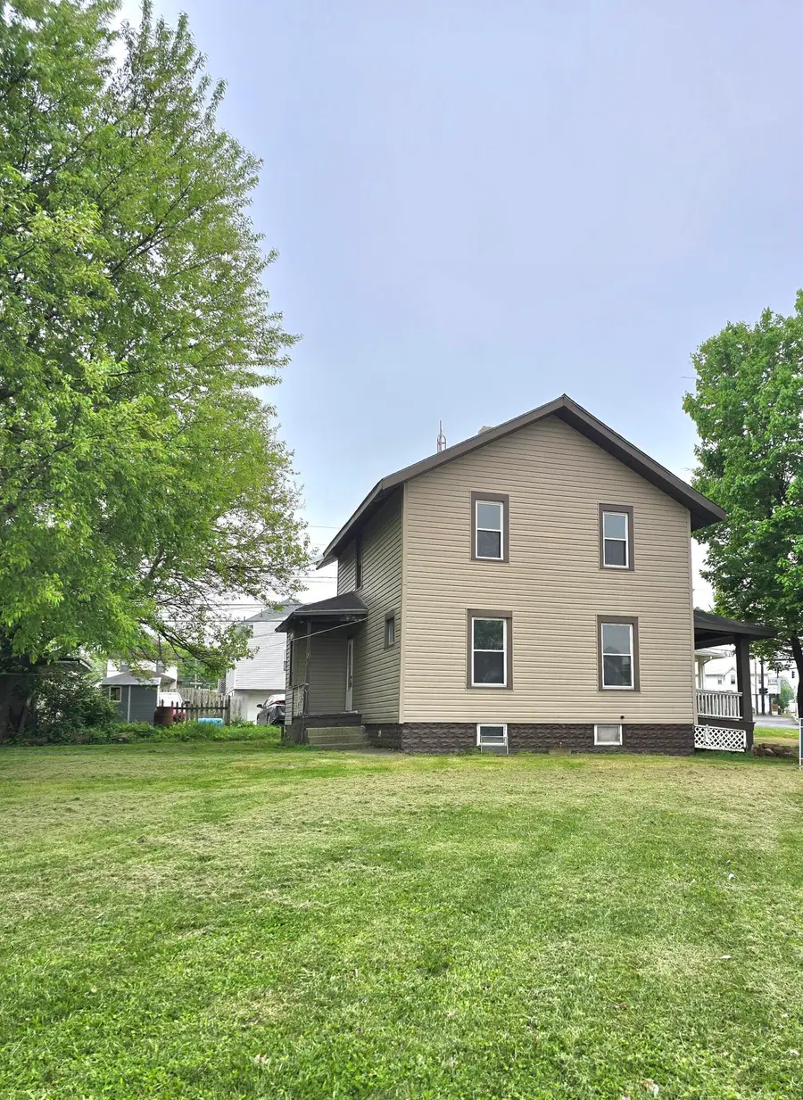 826 N Belmont Avenue, Springfield, OH 45503 - #2