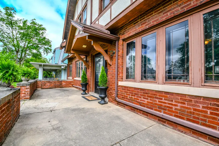 370 E Cassilly Street, Springfield, OH 45503 - #3
