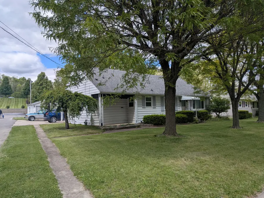828 Covington Avenue, Piqua, OH 45356 - #3