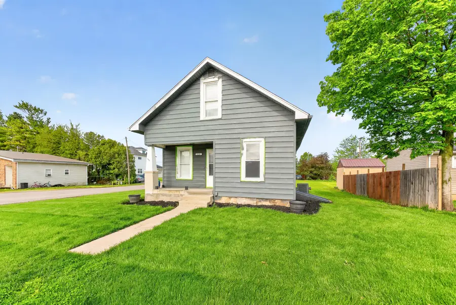 1160 S Greenwood Street, Bellefontaine, OH 43311 - #2