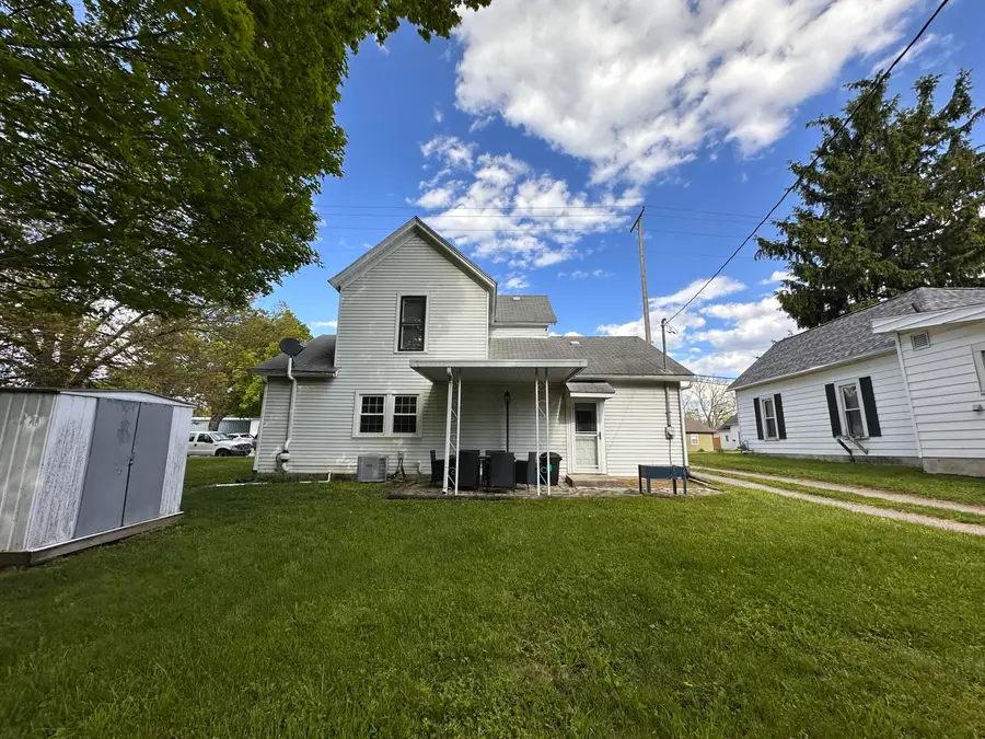 221 N Hayes Street, Bellefontaine, OH 43311 - #3