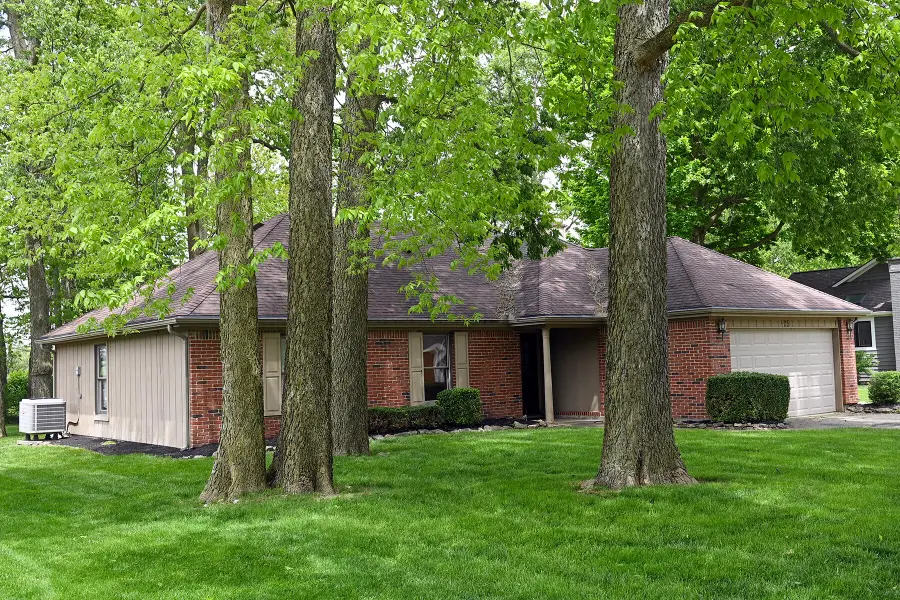 425 Richard, Tipp City, OH 45371 - #3