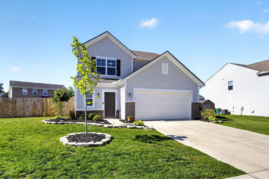5195 Burton Drive, Springfield, OH 45503 - #2