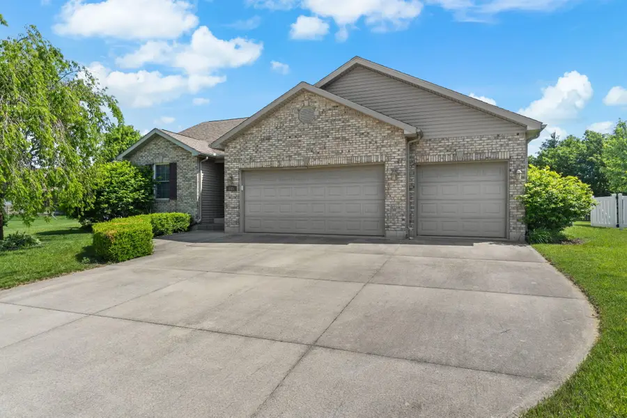 665 King Richard Court, Troy, OH 45373 - #2