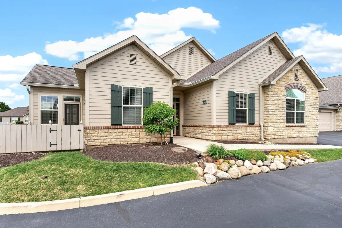 7049 Creekside Circle, Fairborn, OH 45324 - #1