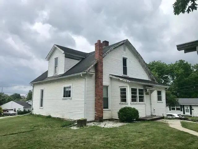 200 E Silver Street, Wapakoneta, OH 45895 - #3