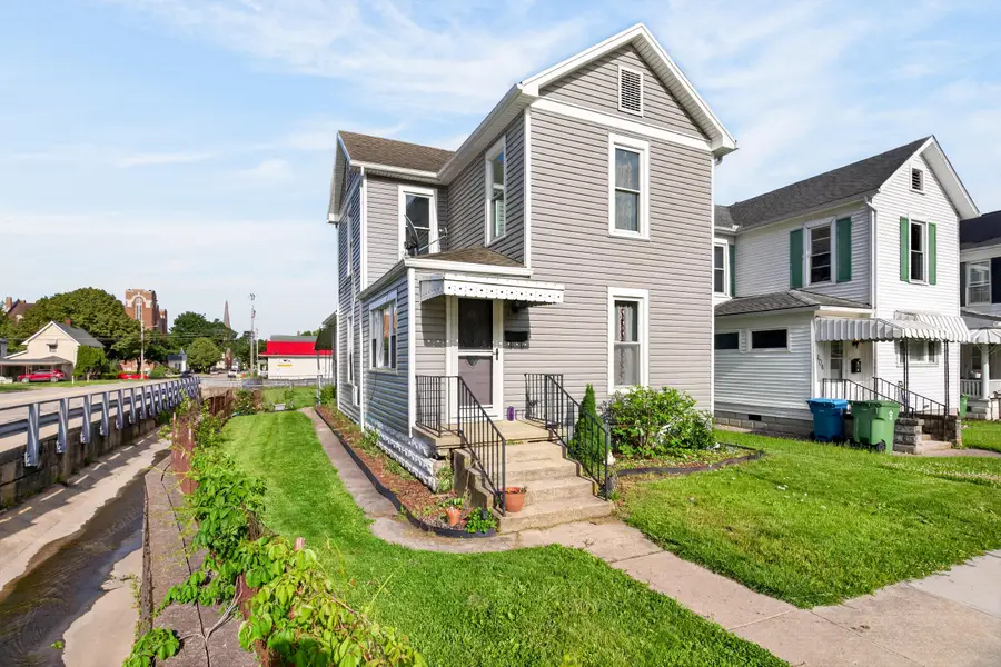 402 Franklin Avenue, Sidney, OH 45365 - #2