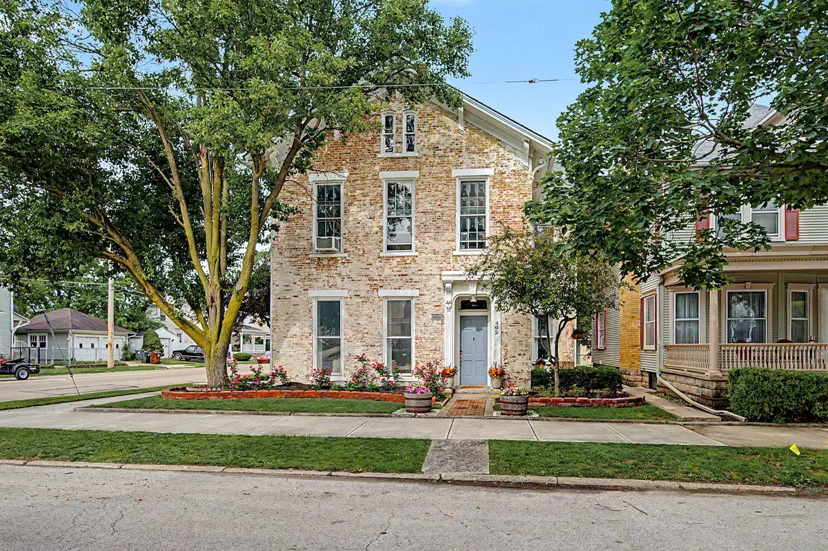 402 Broadway, Piqua, OH 45356 - #1