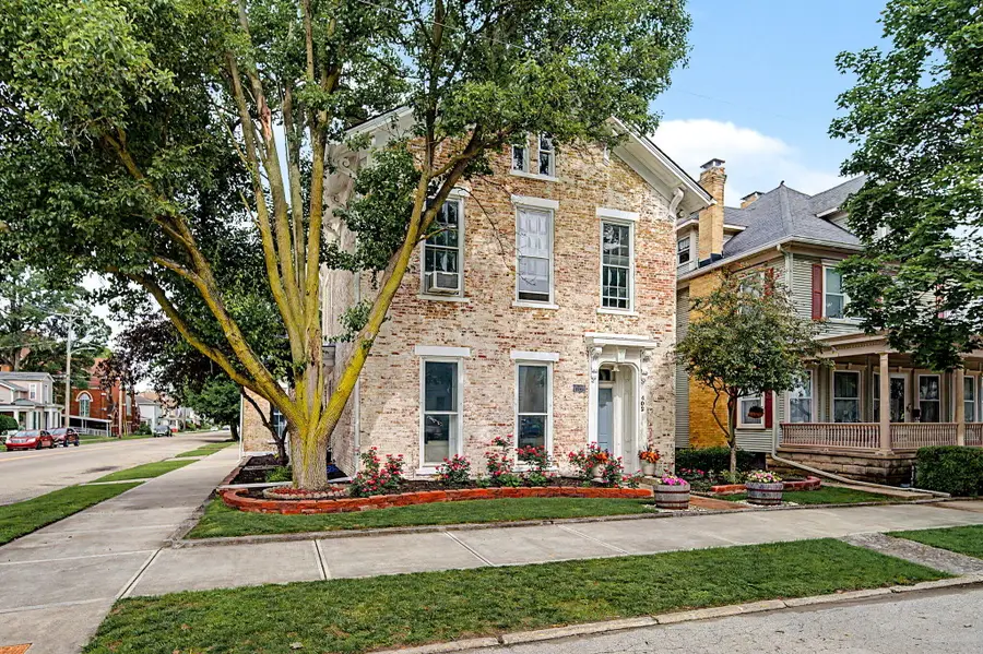 402 Broadway, Piqua, OH 45356 - #2